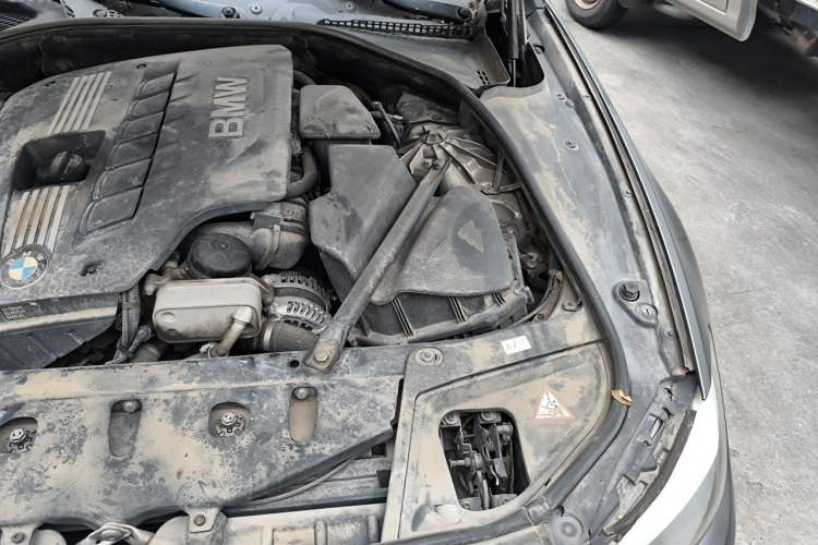 Used BMW 5 Series 2012 523Li Leading Model Engine Bay Left