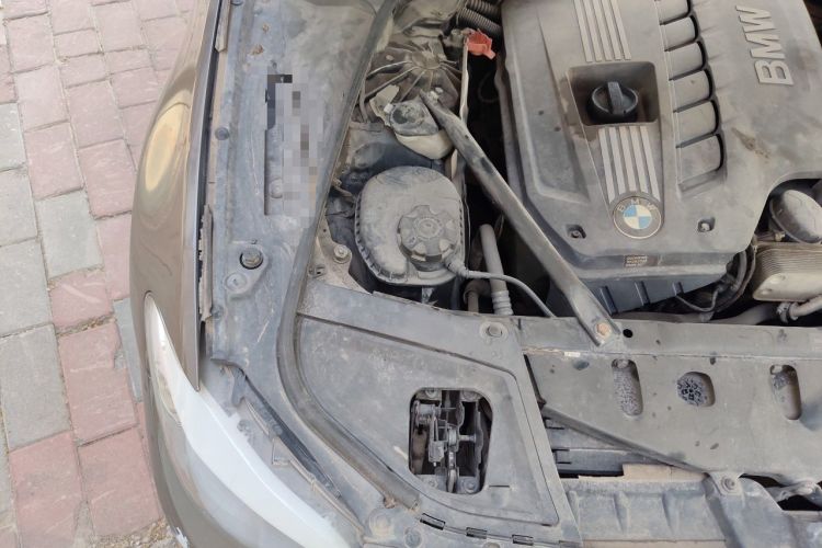 Used BMW 5 Series 2012 523Li Luxury Model Engine Bay Right