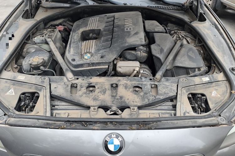 Used BMW 5 Series 2012 523Li Leading Model Engine Bay