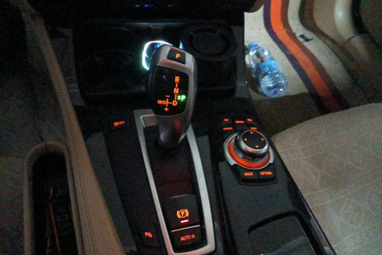 Used BMW 5 Series 2012 523Li Luxury Model Gear Lever