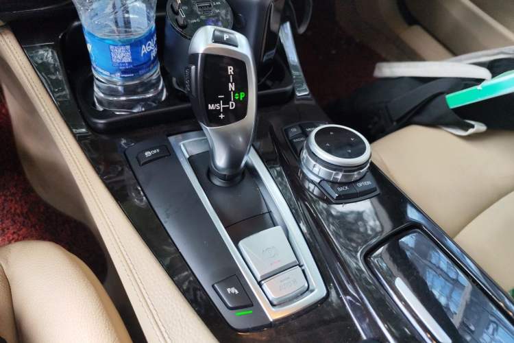 Used BMW 5 Series 2012 523Li Luxury Model Gear Lever