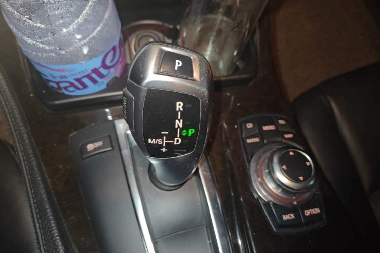 Used BMW 5 Series 2012 523Li Leading Model Gear Lever