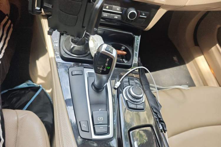 Used BMW 5 Series 2012 523Li Leading Model Gear Lever