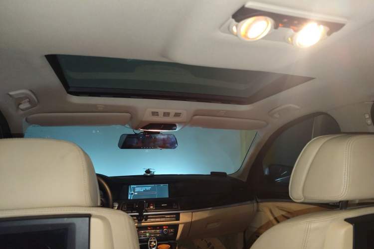 Used BMW 5 Series 2012 535Li Luxury Model Headliner