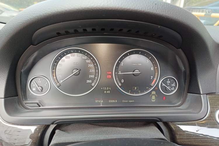 Used BMW 5 Series 2012 530Li Leading Model Instrument Cluster
