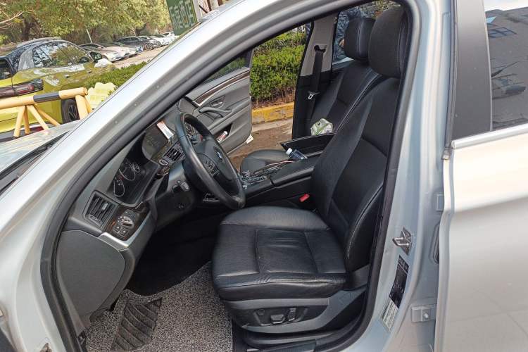 Used BMW 5 Series 2012 530Li Leading Model Left Front Seat
