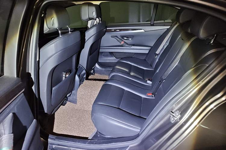 Used BMW 5 Series 2012 523Li Luxury Model Left Rear Seat