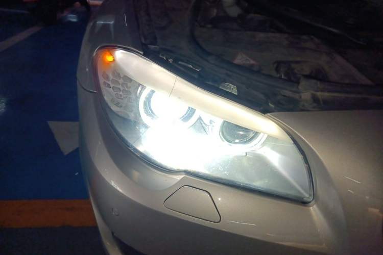 Used BMW 5 Series 2012 523Li Luxury Model Right Front Headlight