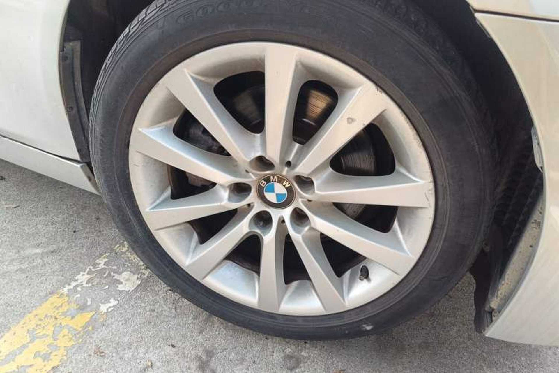 Used BMW 5 Series 2012 530Li Leading Model Right Front Wheel Hub