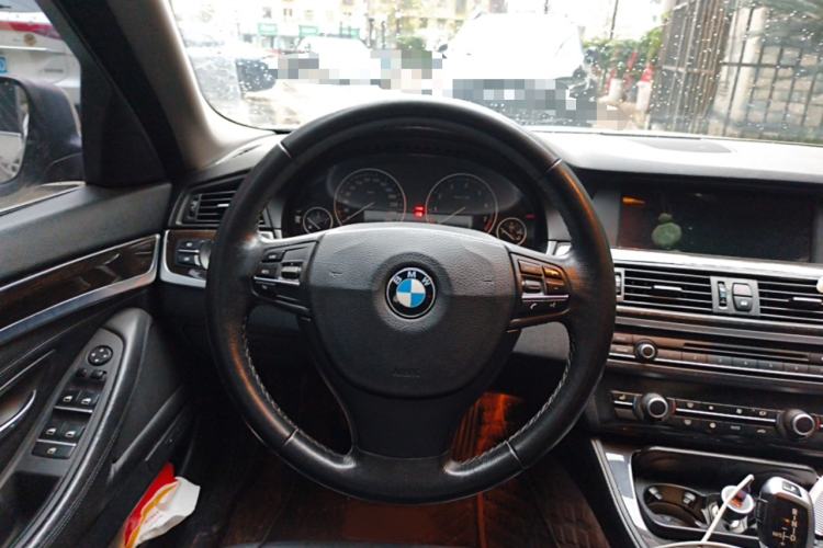 Used BMW 5 Series 2012 523Li Luxury Model Steering Wheel
