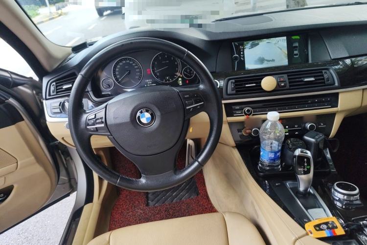 Used BMW 5 Series 2012 523Li Luxury Model Steering Wheel