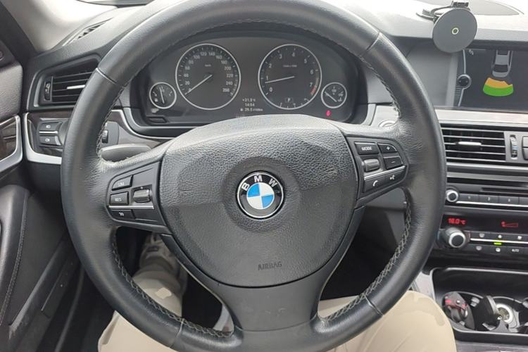 Used BMW 5 Series 2012 523Li Leading Model Steering Wheel
