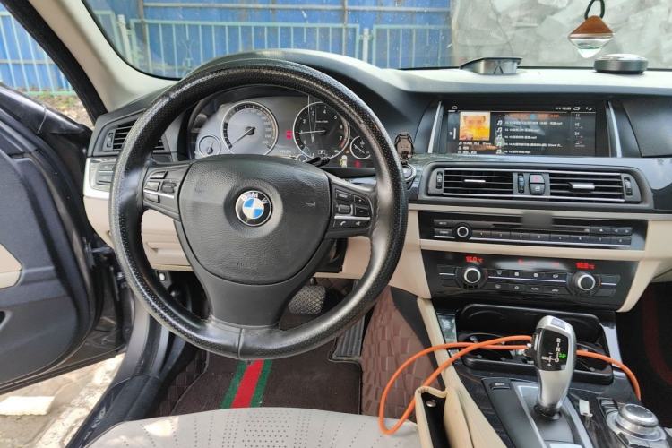 Used BMW 5 Series 2012 520Li Elegant Edition Steering Wheel