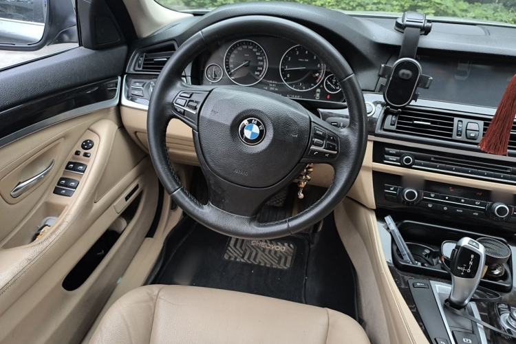 Used BMW 5 Series 2012 523Li Leading Model Steering Wheel