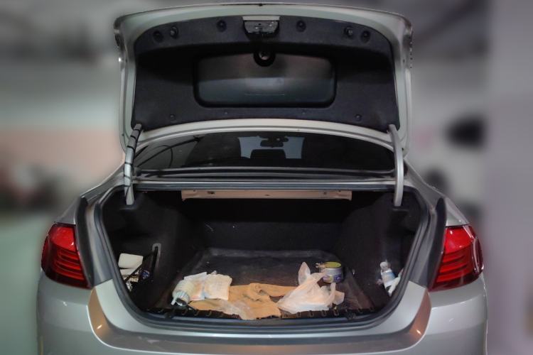 Used BMW 5 Series 2012 520Li Elegant Edition Trunk