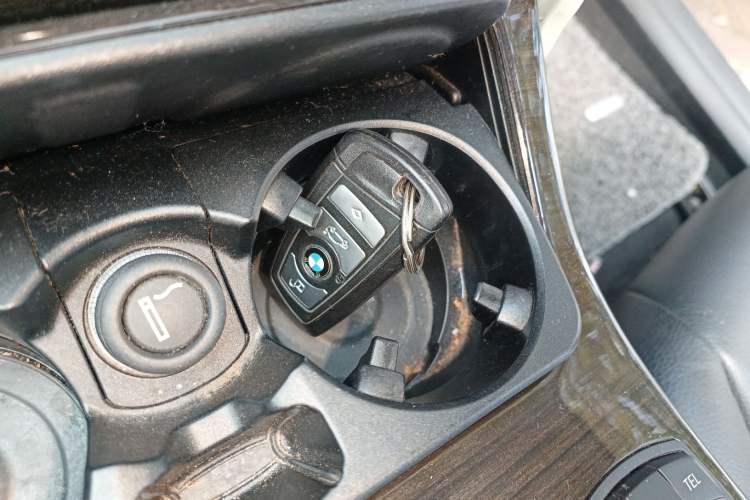Used BMW 5 Series 2012 530Li Leading Model Vehicle Key