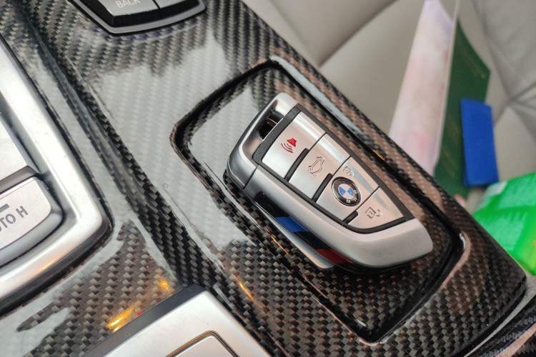 Used BMW 5 Series 2012 530i Sport Touring Vehicle Key