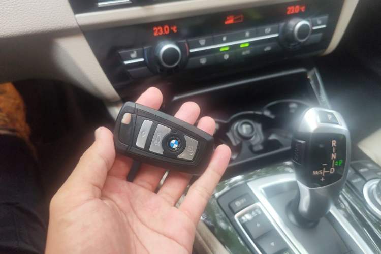 Used BMW 5 Series 2012 530Li Leading Model Vehicle Key