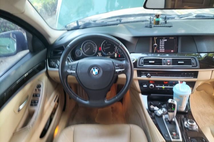 Used BMW 5 Series 2012 523Li Leading Model Steering Wheel
