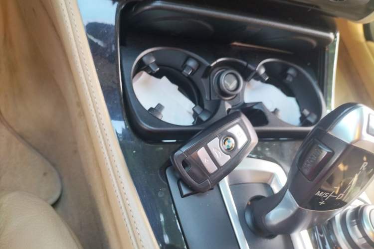 Used BMW 5 Series 2012 523Li Leading Model Vehicle Key
