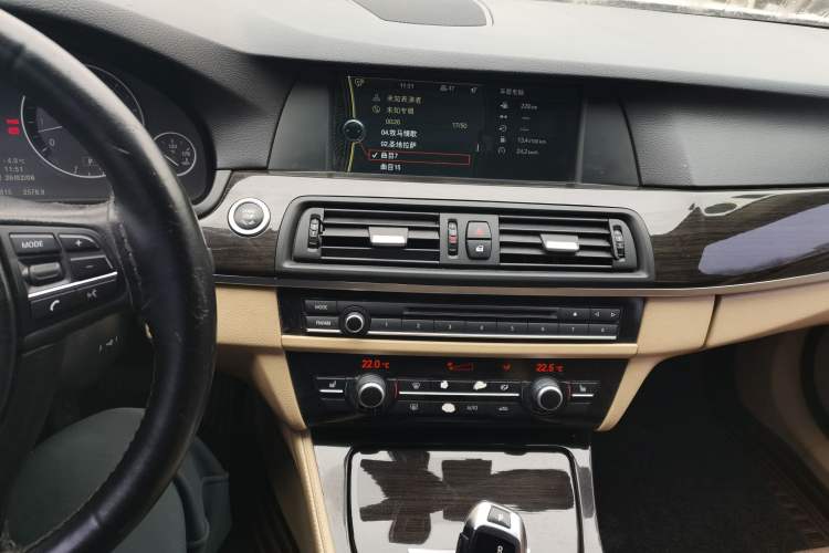 Used BMW 5 Series 2012 530Li Leading Model Audio And AC Panel