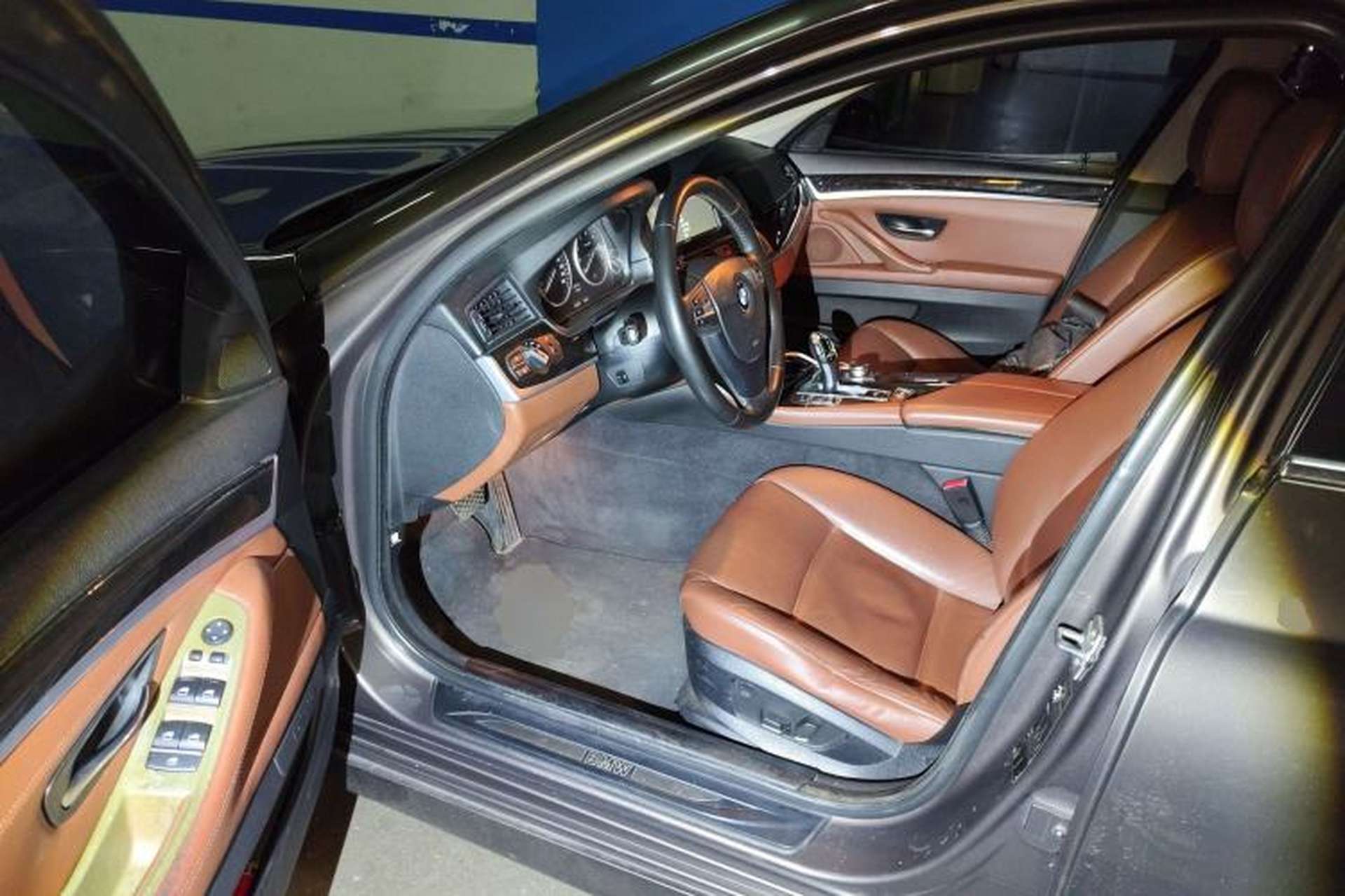 Used BMW 5 Series 2012 530i Sport Touring Driver Seat