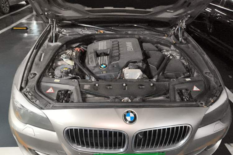 Used BMW 5 Series 2012 523Li Luxury Model Engine Bay