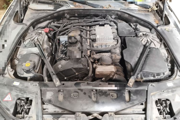 Used BMW 5 Series 2012 520Li Elegant Edition Engine Bay