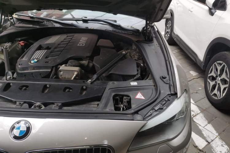 Used BMW 5 Series 2012 523Li Luxury Model Engine Bay Left