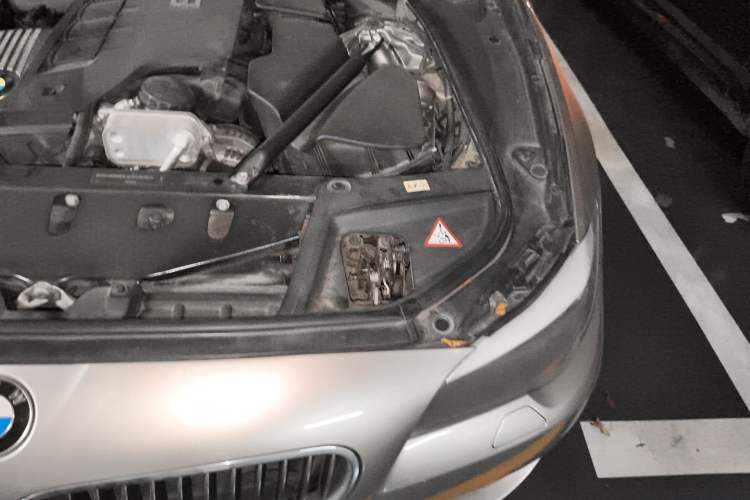 Used BMW 5 Series 2012 523Li Luxury Model Engine Bay Left