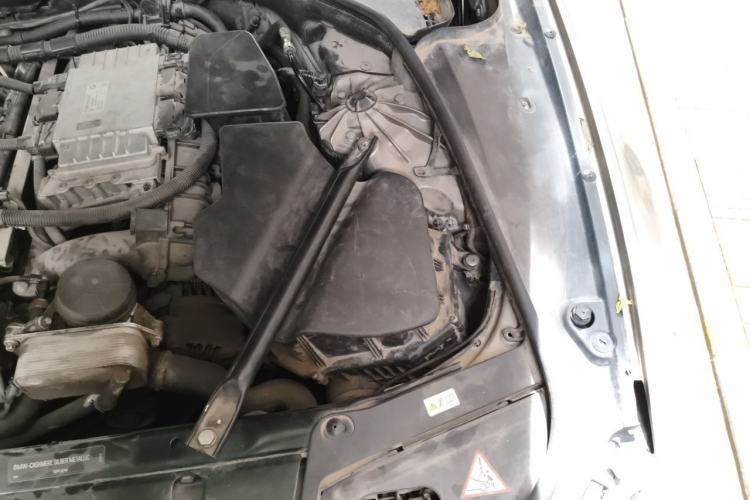 Used BMW 5 Series 2012 520Li Elegant Edition Engine Bay Left