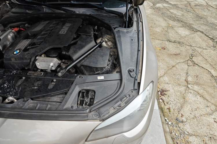 Used BMW 5 Series 2012 523Li Leading Model Engine Bay Left
