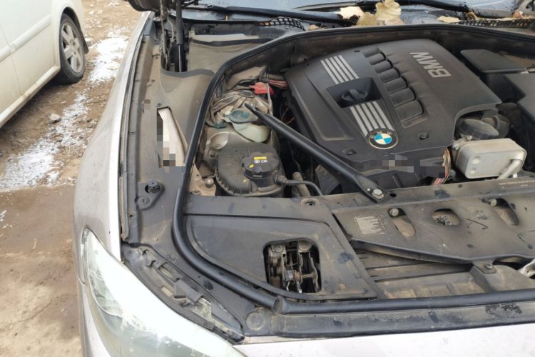 Used BMW 5 Series 2012 530Li Leading Model Engine Bay Right