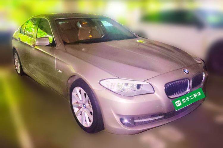 Used BMW 5 Series 2012 530Li Luxury Model Front Right 45 Deg