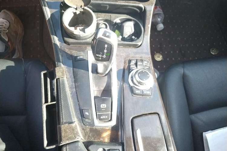 Used BMW 5 Series 2012 523Li Leading Model Gear Lever