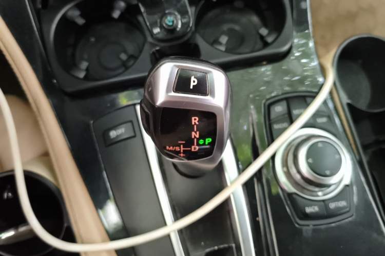 Used BMW 5 Series 2012 520Li Elegant Edition Gear Lever