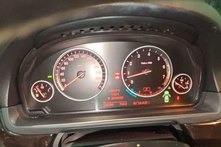 Used BMW 5 Series 2012 523Li Luxury Model Instrument Cluster