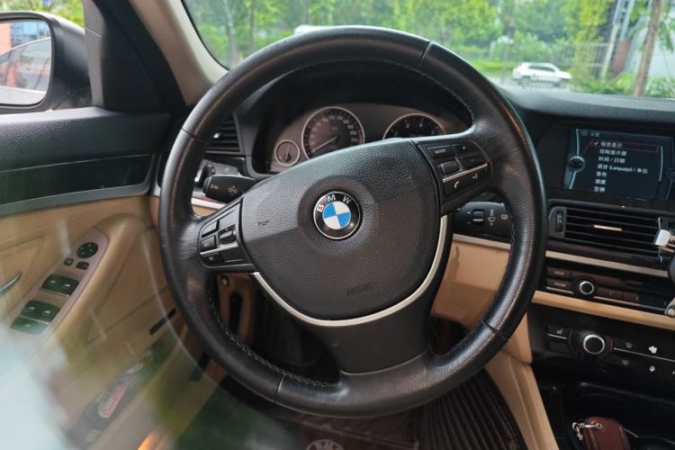 Used BMW 5 Series 2012 523Li Leading Model Steering Wheel
