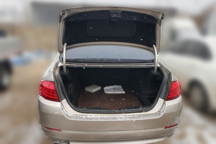 Used BMW 5 Series 2012 530Li Leading Model Trunk
