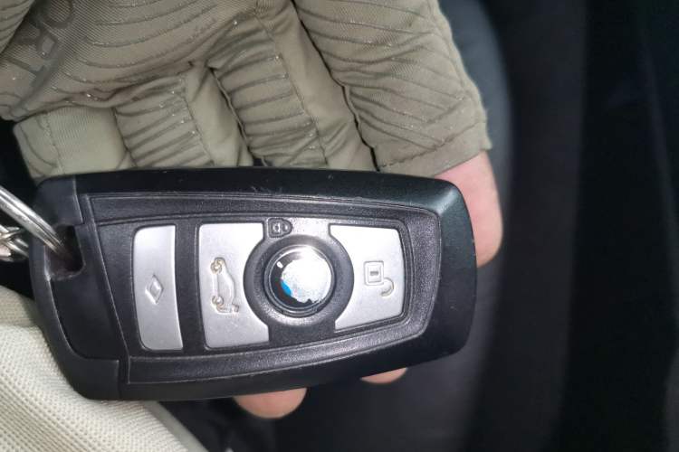 Used BMW 5 Series 2012 523Li Luxury Model Vehicle Key