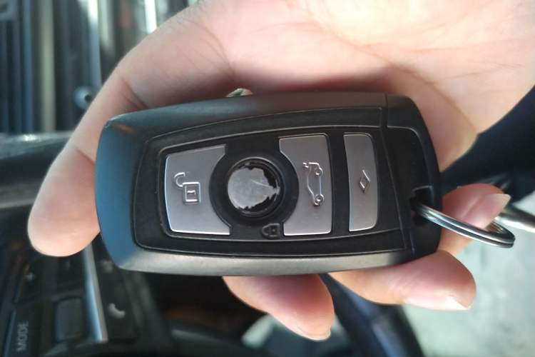 Used BMW 5 Series 2012 523Li Leading Model Vehicle Key