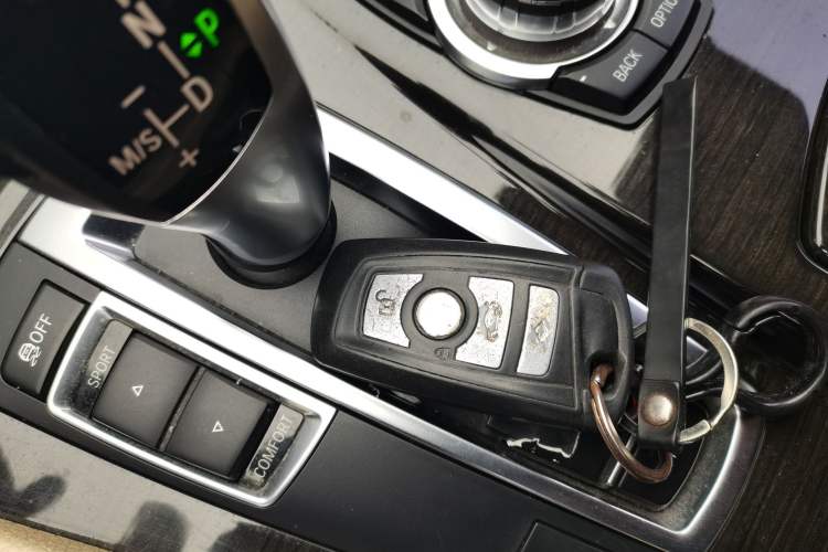 Used BMW 5 Series 2012 530Li Leading Model Vehicle Key