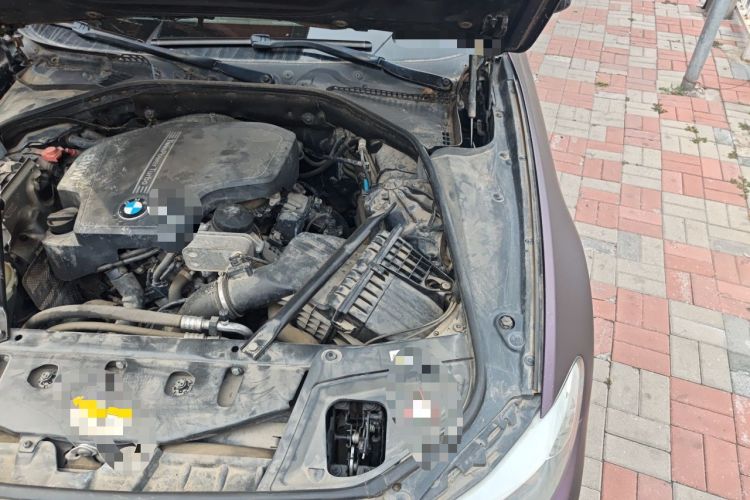 Used BMW 5 Series 2012 520i Elegant Edition Engine Bay Left