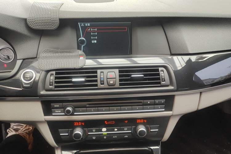 Used BMW 5 Series 2012 520Li Elegant Edition Audio And AC Panel