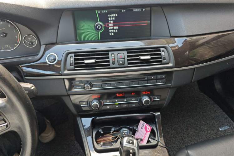 Used BMW 5 Series 2012 523Li Luxury Model Audio And AC Panel