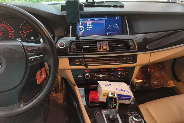 Used BMW 5 Series 2012 523Li Leading Model Audio And AC Panel