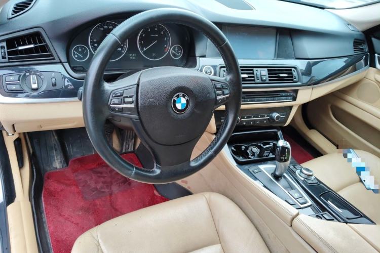 Used BMW 5 Series 2012 520Li Elegant Edition Center Console