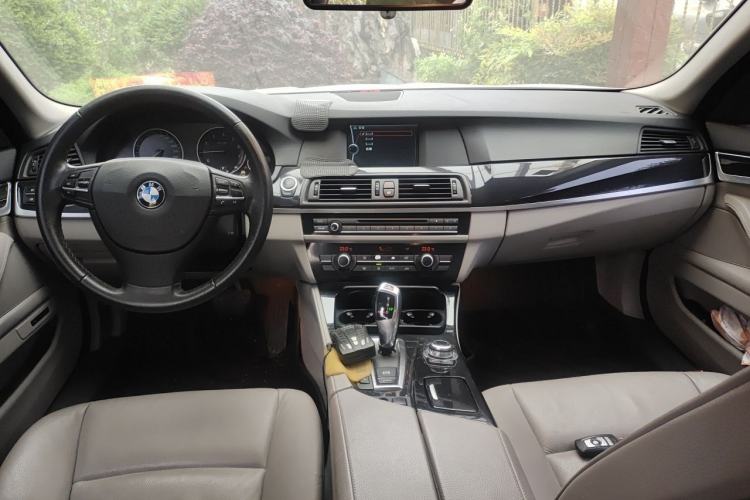 Used BMW 5 Series 2012 520Li Elegant Edition Center Console