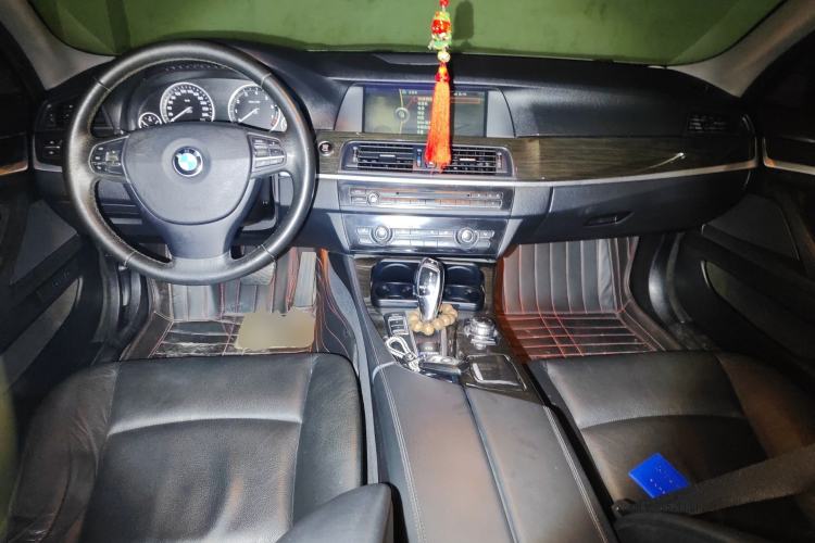 Used BMW 5 Series 2012 530Li Leading Model Center Console