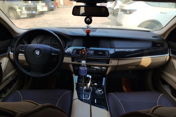 Used BMW 5 Series 2012 520Li Elegant Edition Center Console